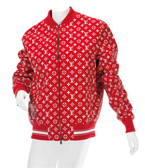 louis vuitton baseball jacket geel|Louis Vuitton clothing lineup.